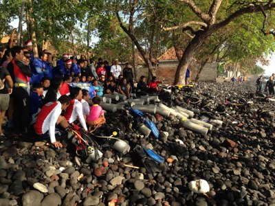 Community diving training and cleanup in Amed, Indonesia in 2015