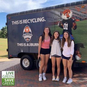 Students in front of the AU Recycling truck