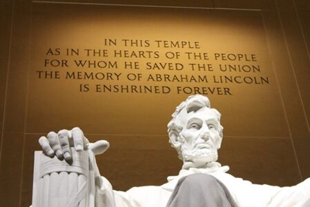 Lincoln Statue